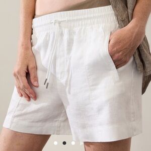 Athleta Retreat Linen Short in Calla Lily (White), Size 10